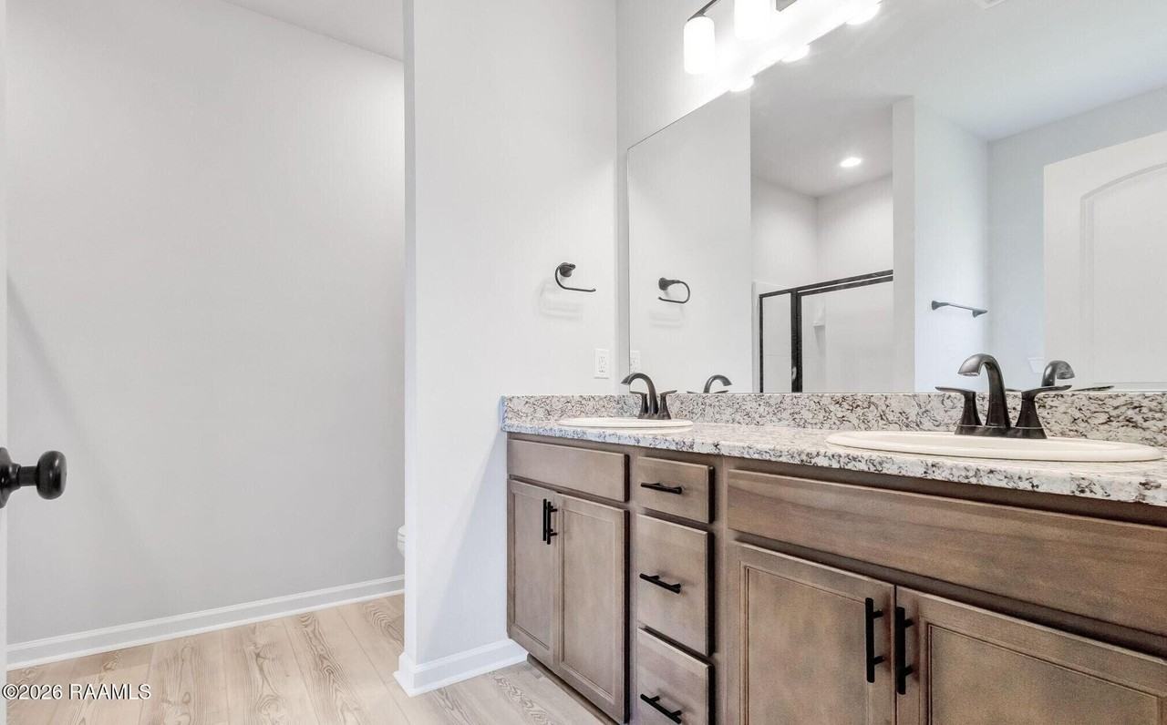 221 Wakely Ct - Photo 7 of 14