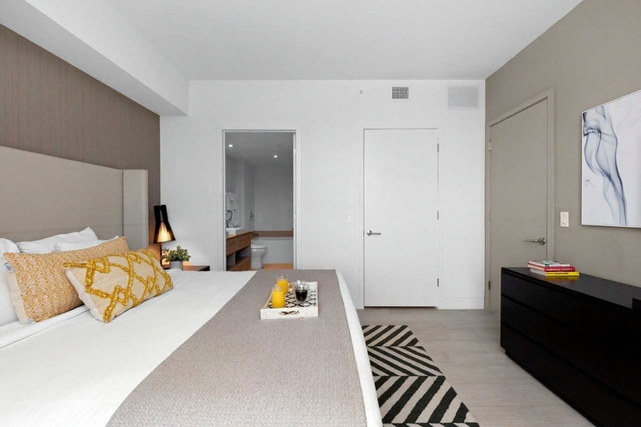 4010 South Ocean Drive - Photo 7 of 32