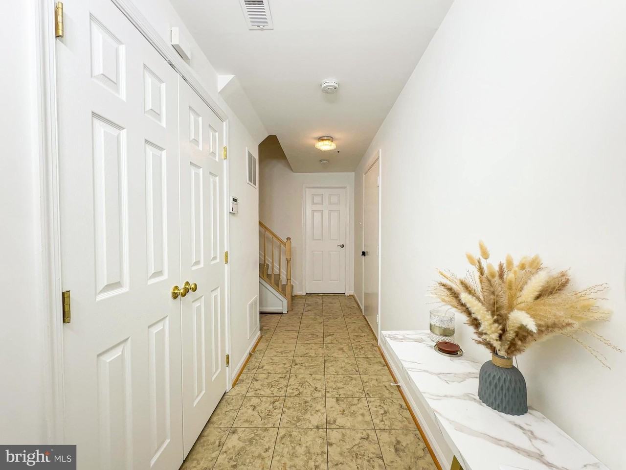 7822 Quill Point Dr - Photo 4 of 36