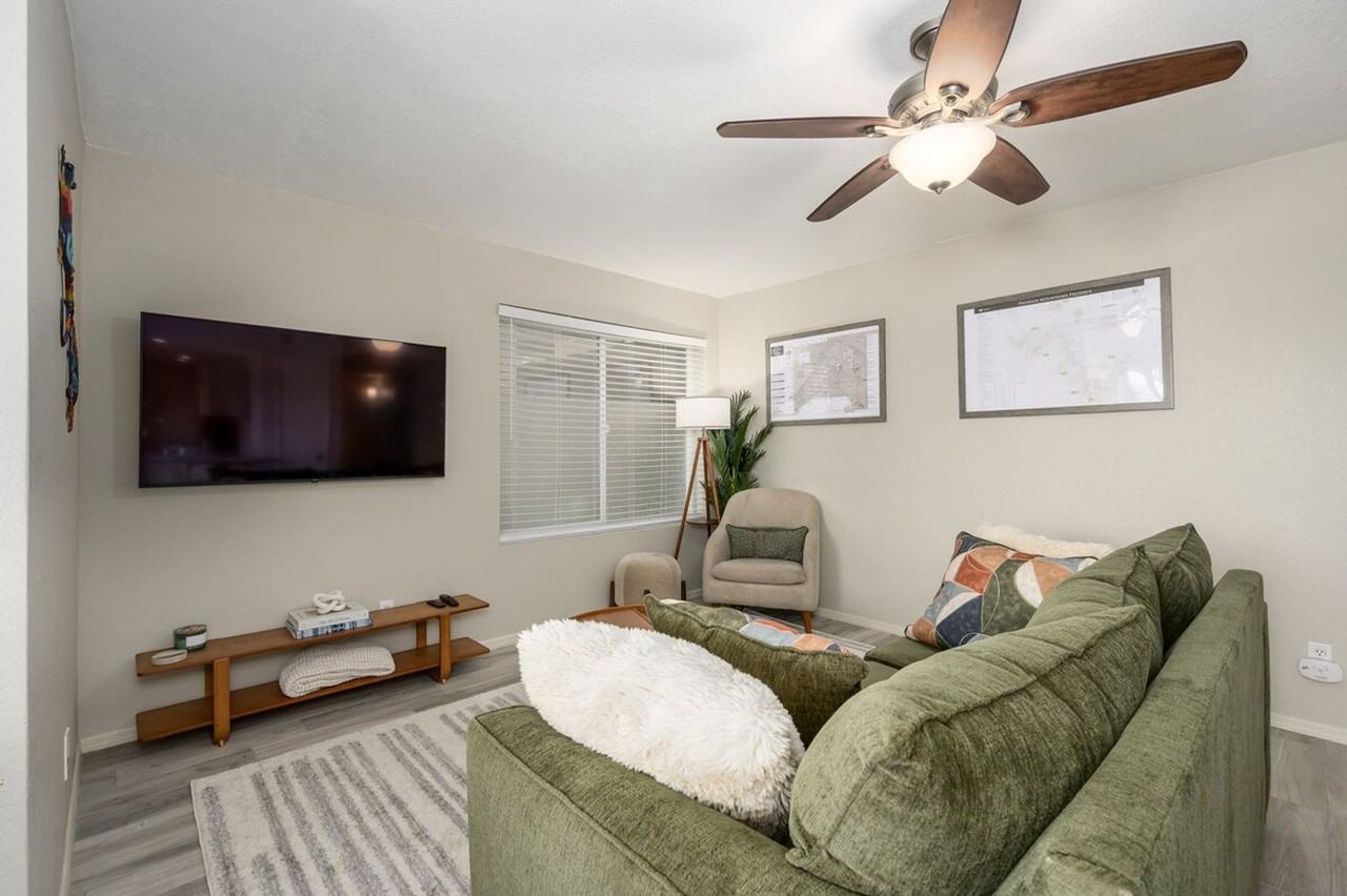 4850 E Desert Cove Ave #1281446P - Photo 2 of 22
