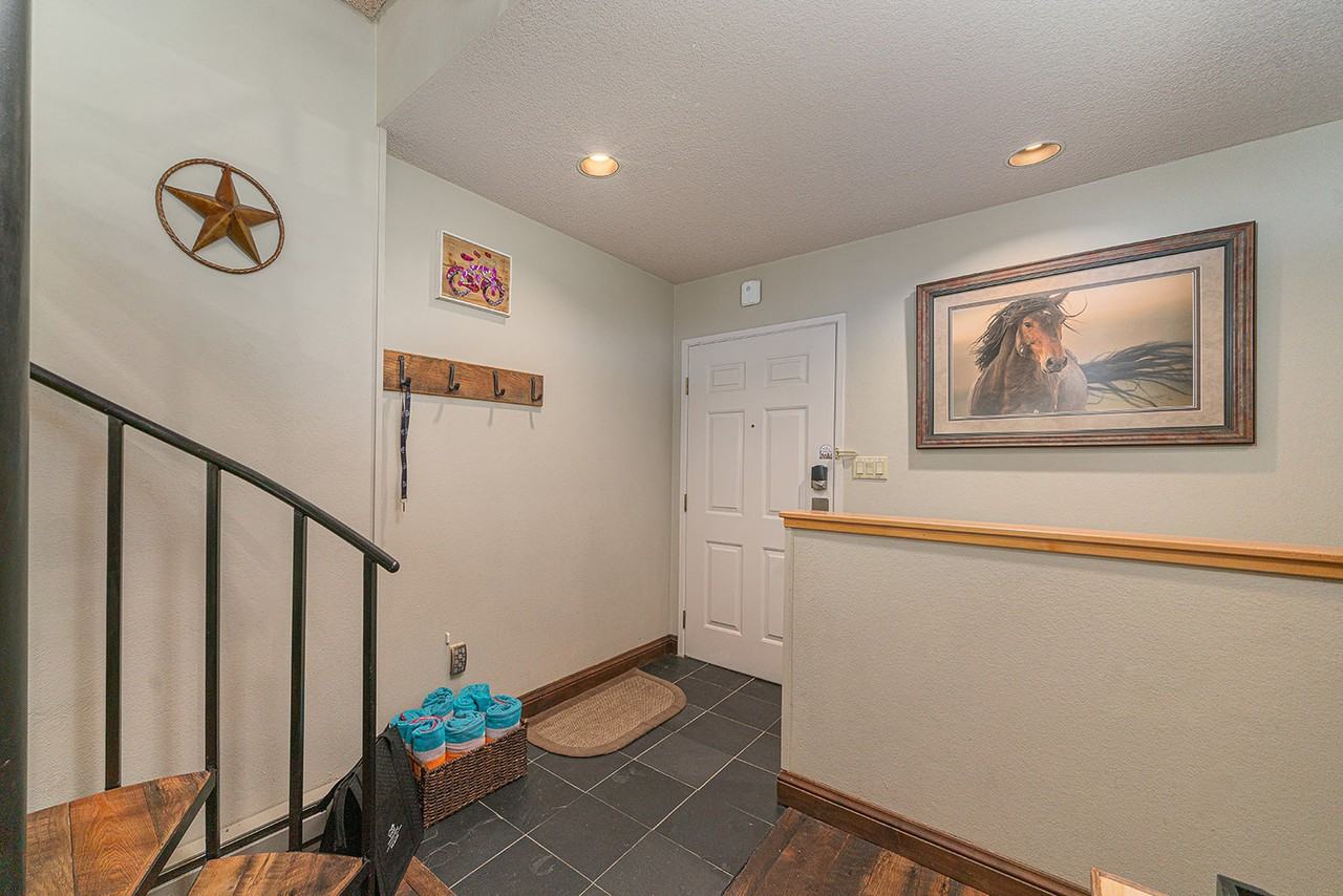 280 S Mahoney Dr #1309436P - Photo 6 of 20