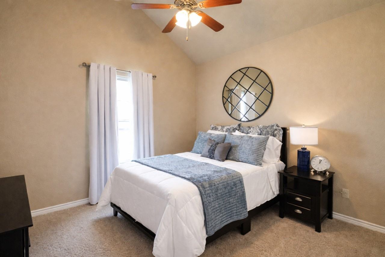 3819 Blackhawk Ln #1328095P - Photo 3 of 17