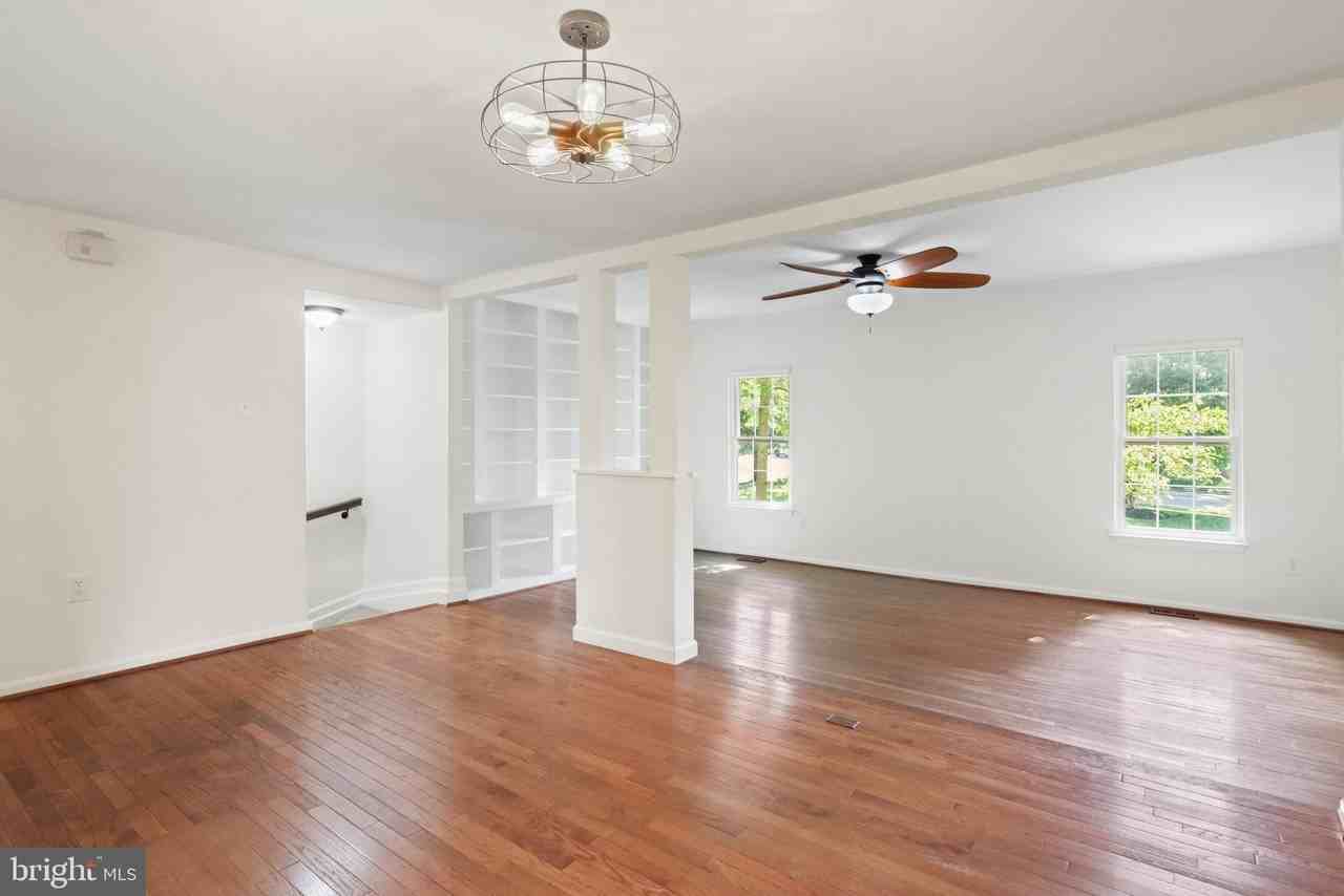 3146 Valentino Ct - Photo 7 of 28