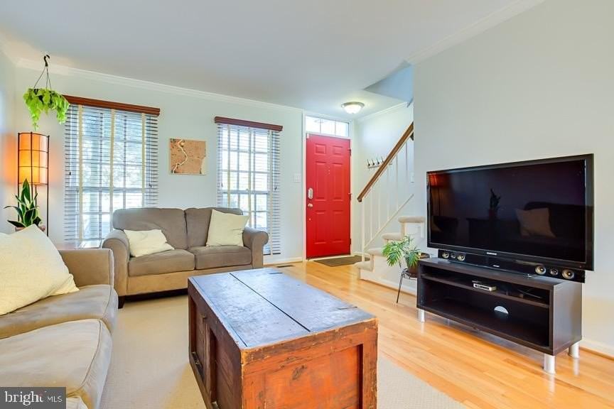 12867 Mill House Ct - Photo 4 of 41