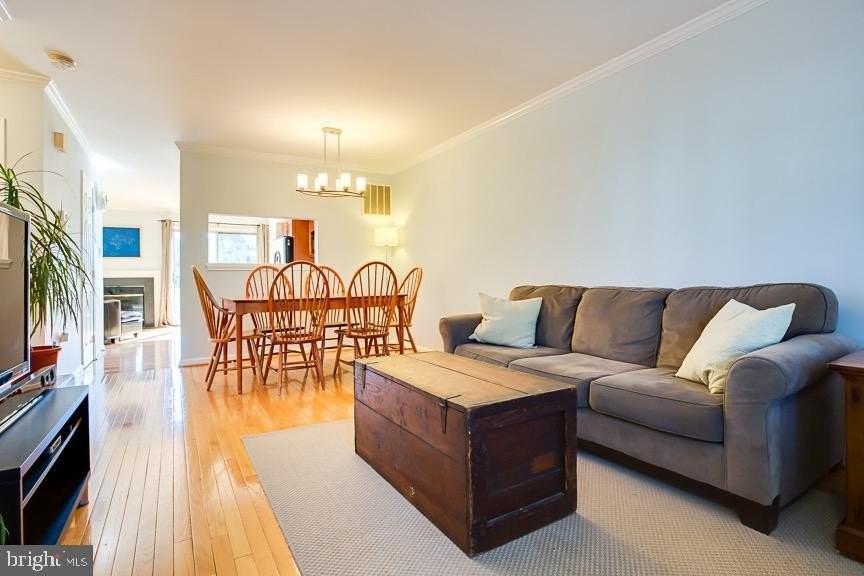 12867 Mill House Ct - Photo 5 of 41