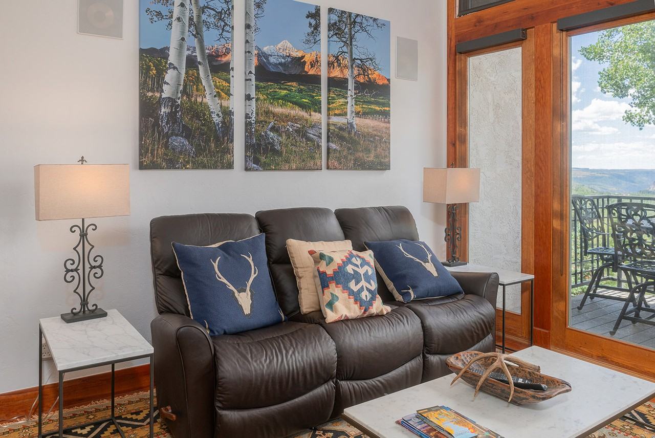 100 Aspen Ridge Dr #1388427P - Photo 4 of 38