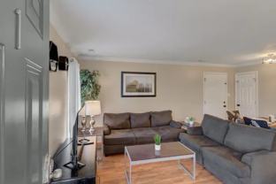 2201 1/2 Summit St - Photo 1 of 1