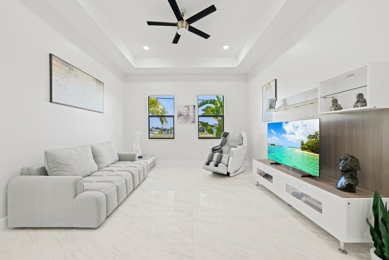 3611 Gulfstream Pkwy #1490227P - Photo 6 of 45