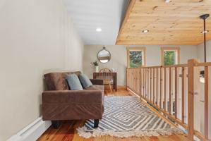 featured image of 2517 W Hubbell Hill Rd