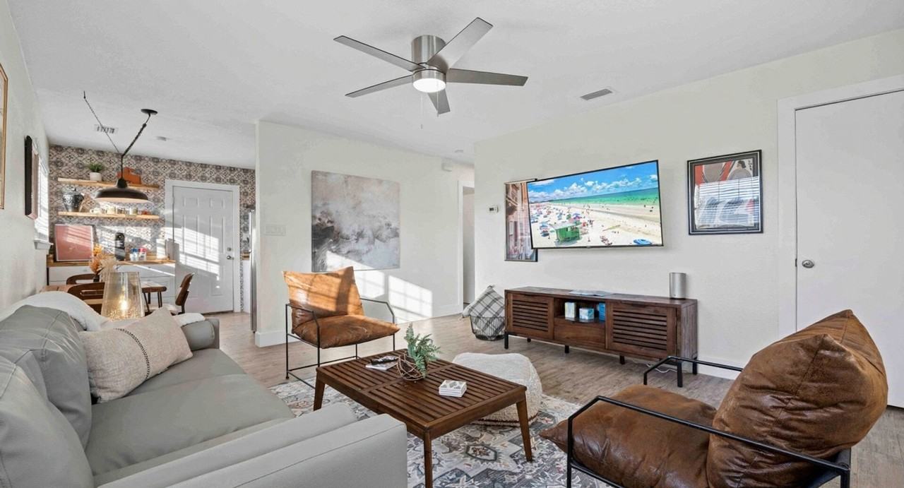 209 Angelfish Ave #1502032P - Photo 3 of 27
