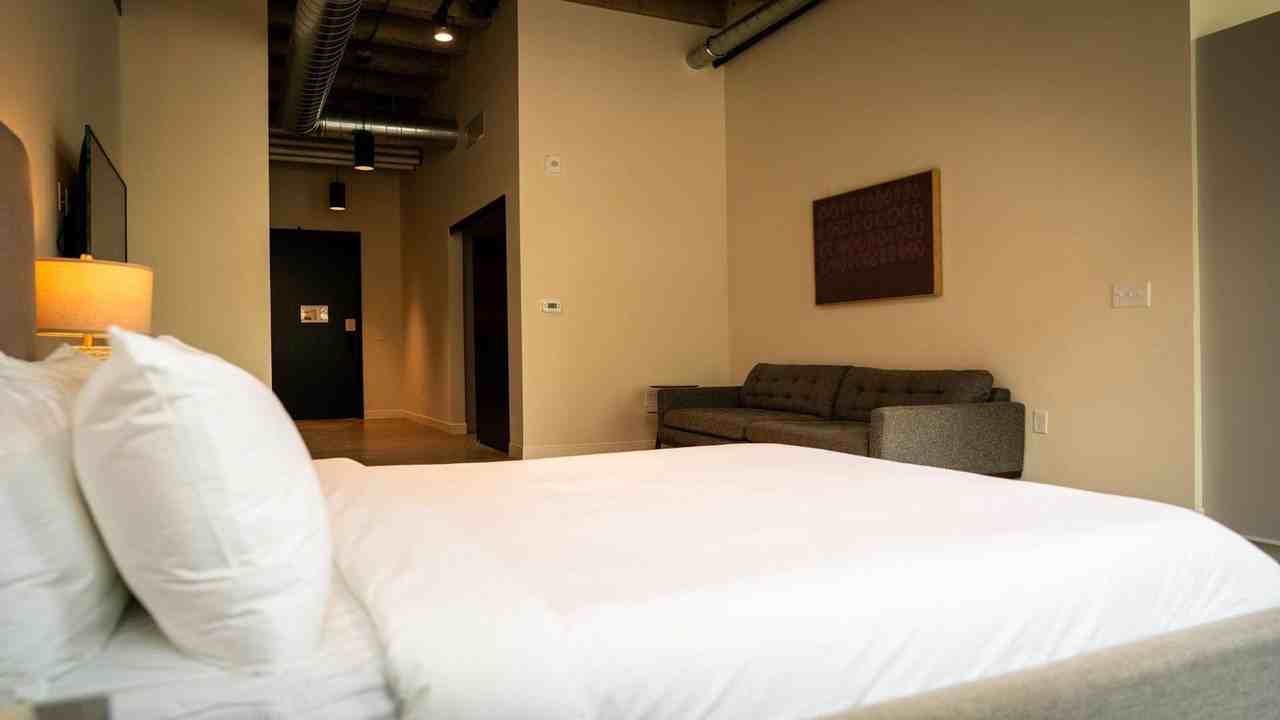 1111 3rd Avenue South - Photo 7 of 32