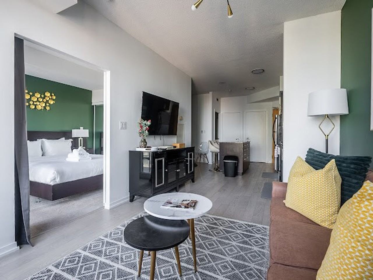 55 Bremner Blvd #1513132P - Photo 4 of 21