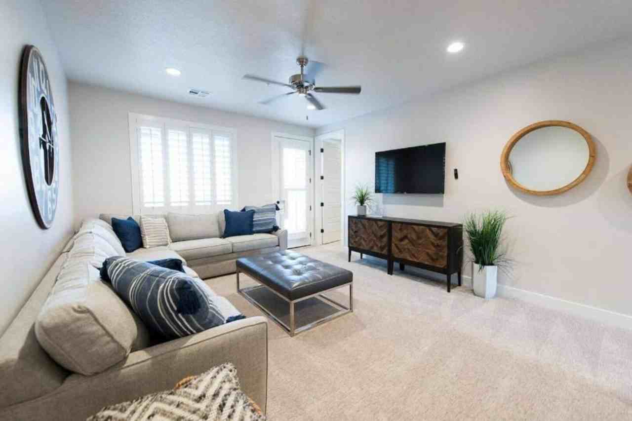 2249 N Coral Canyon Blvd #1516052P - Photo 4 of 30