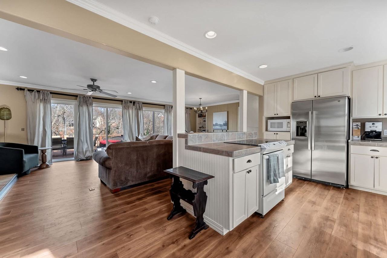 12208 Blueberry Ln #1520941P - Photo 7 of 33