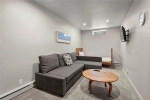featured image of 696 Bidwell Ct
