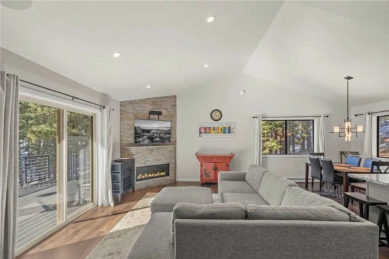 696 Bidwell Ct #1522998P - Photo 2 of 28