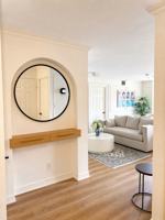 featured image of 1373 Bloor St W
