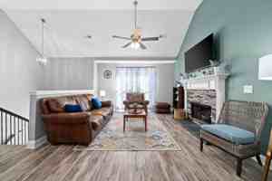 featured image of 2940 Lancelot Ln
