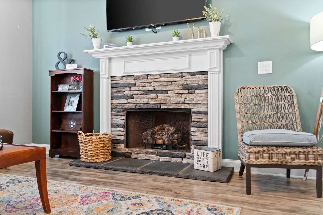 2940 Lancelot Ln #1523804P - Photo 4 of 35