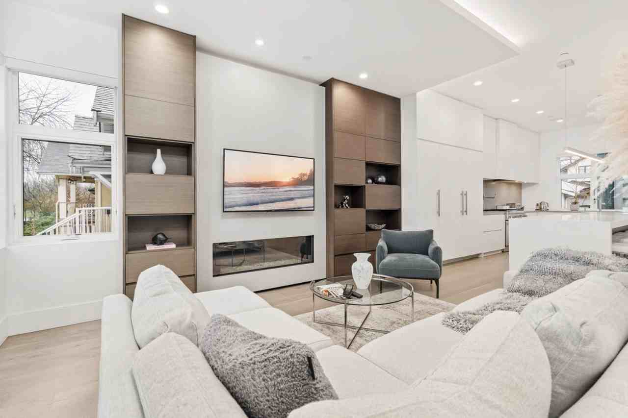 641 West 21st Ave #1524695P - Photo 7 of 48