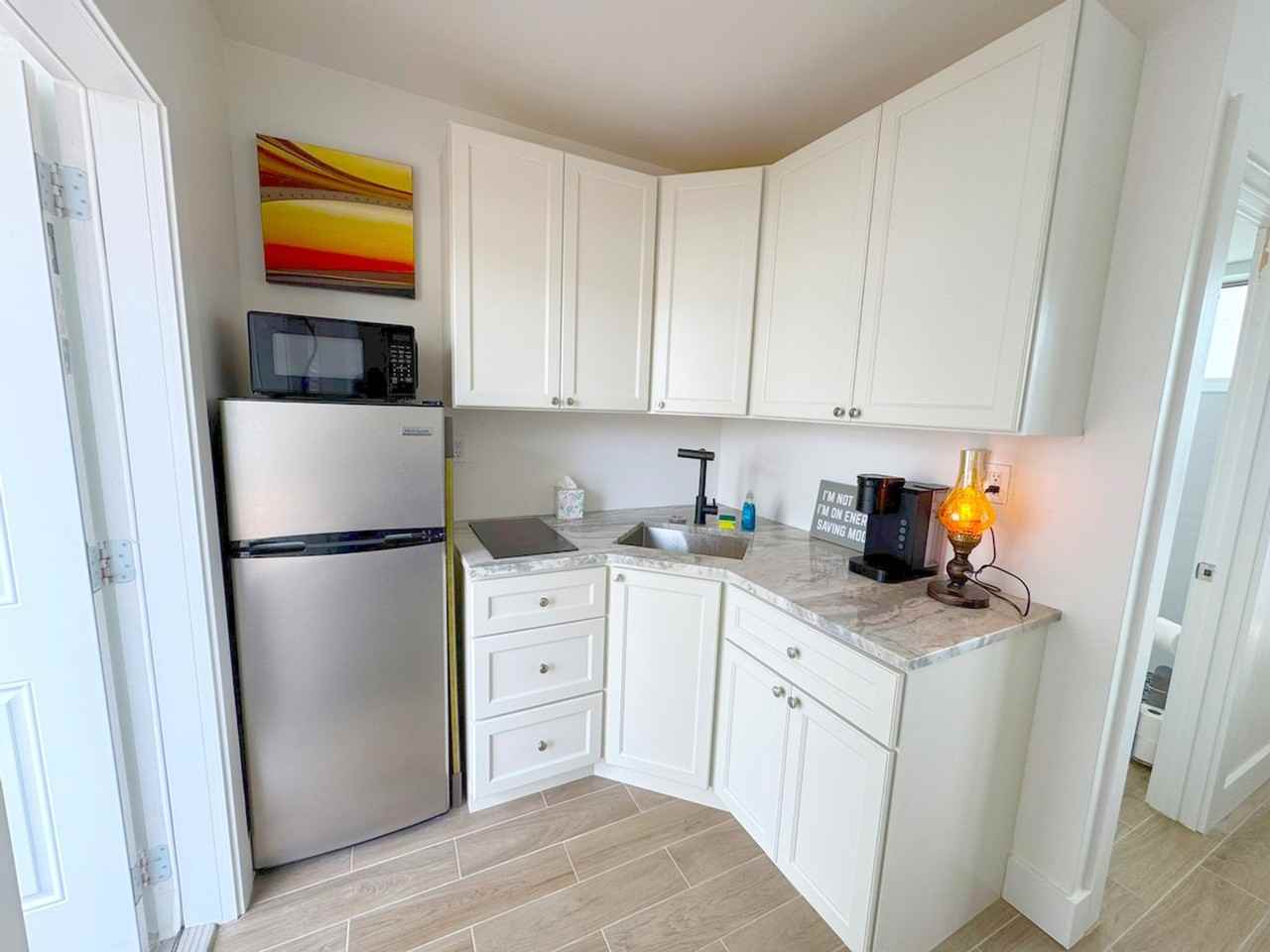 2250 Se 5th St #1512919P - Photo 2 of 6