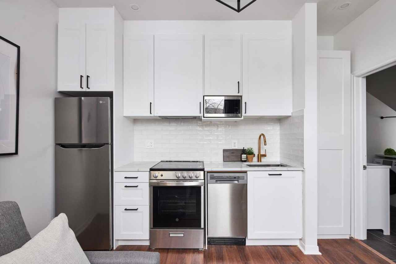 331 Catherine St #1536491P - Photo 7 of 18
