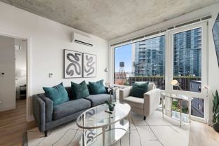 853 W Blackhawk St - Photo 1 of 1