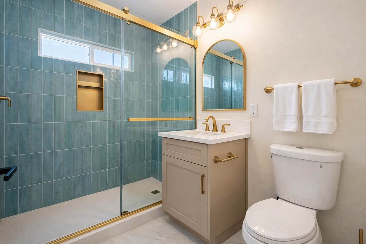 937 Missouri St #1537406P - Photo 3 of 6