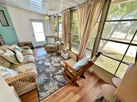 featured image of 1019 Nettles Blvd