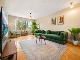featured image of 813 68 Ave Sw