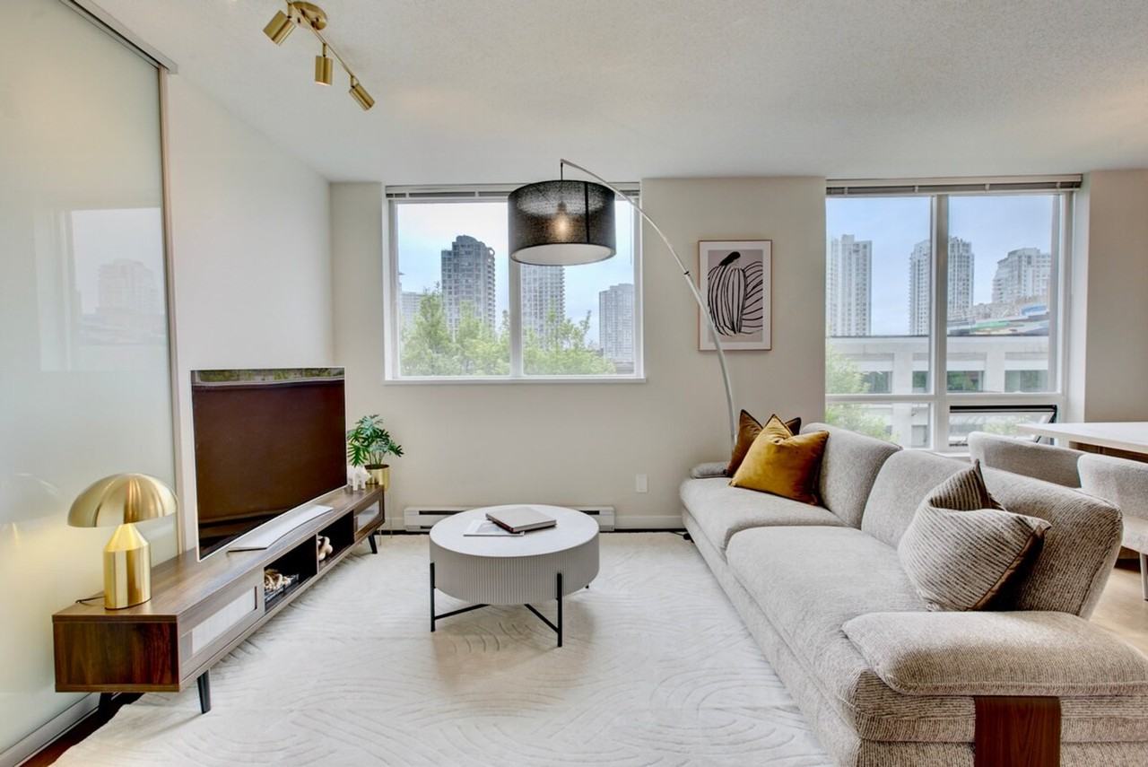 481 Nelson St #1540226P - Photo 3 of 33