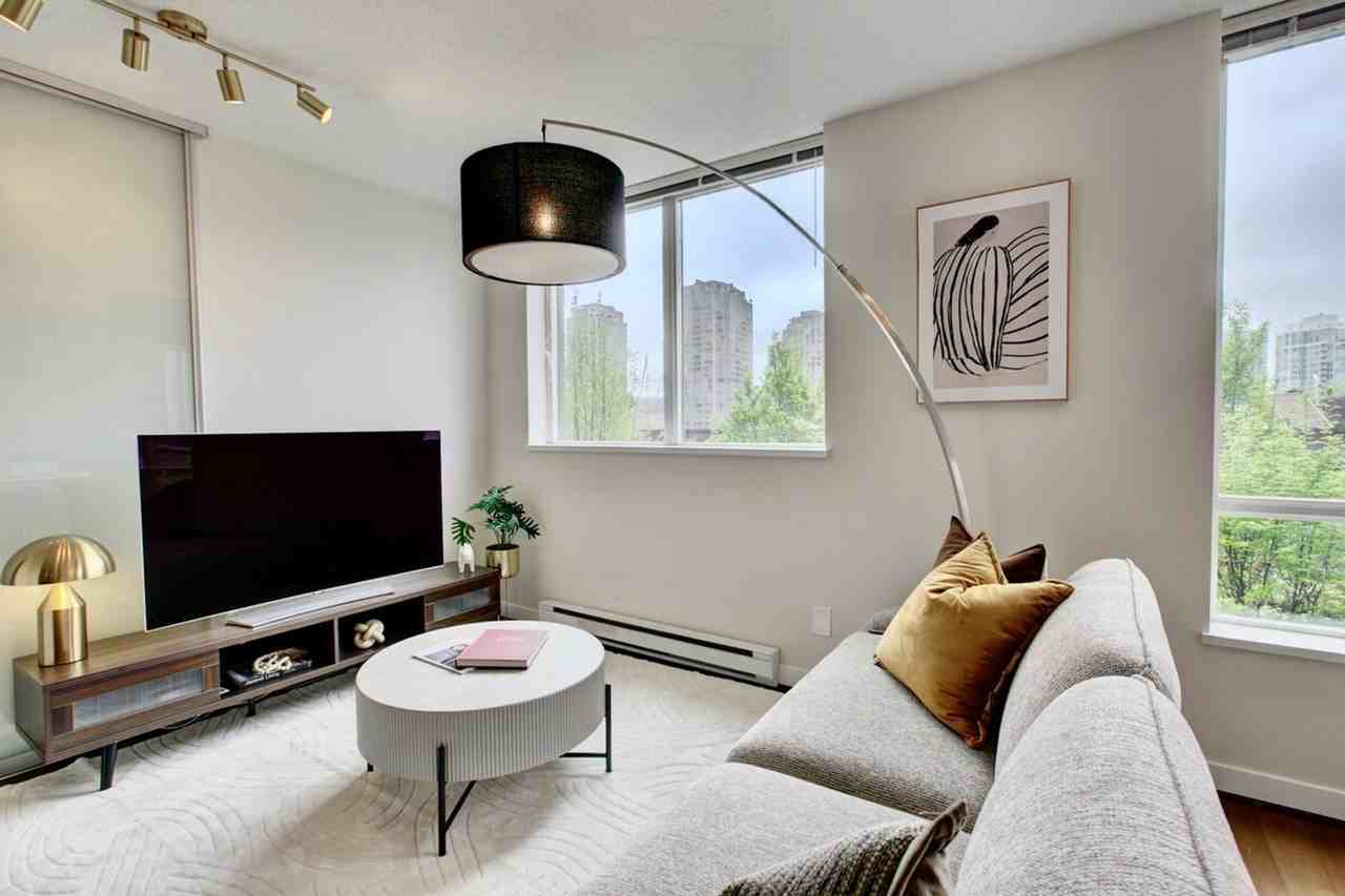 481 Nelson St #1540226P - Photo 4 of 33
