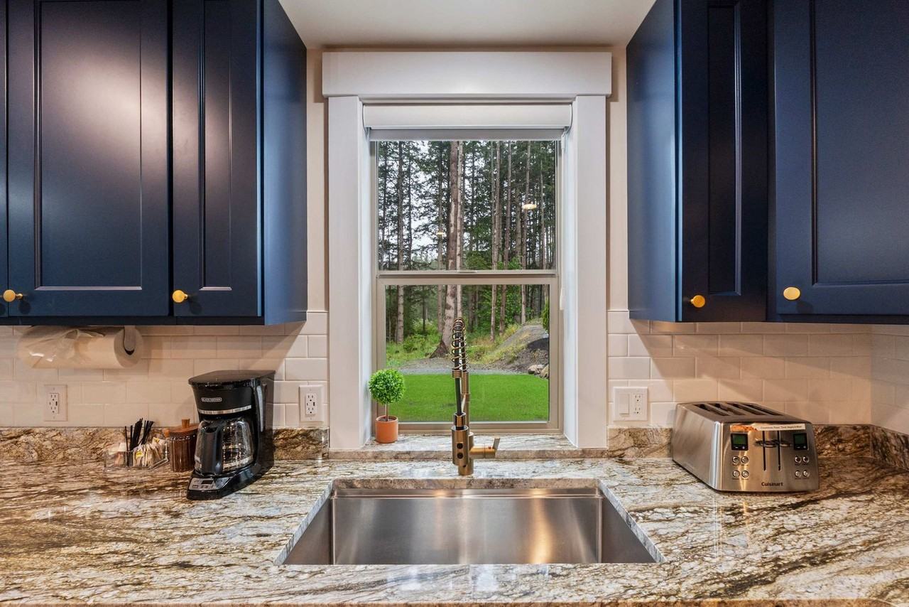 205 Woodland Dr #1540192P - Photo 7 of 34