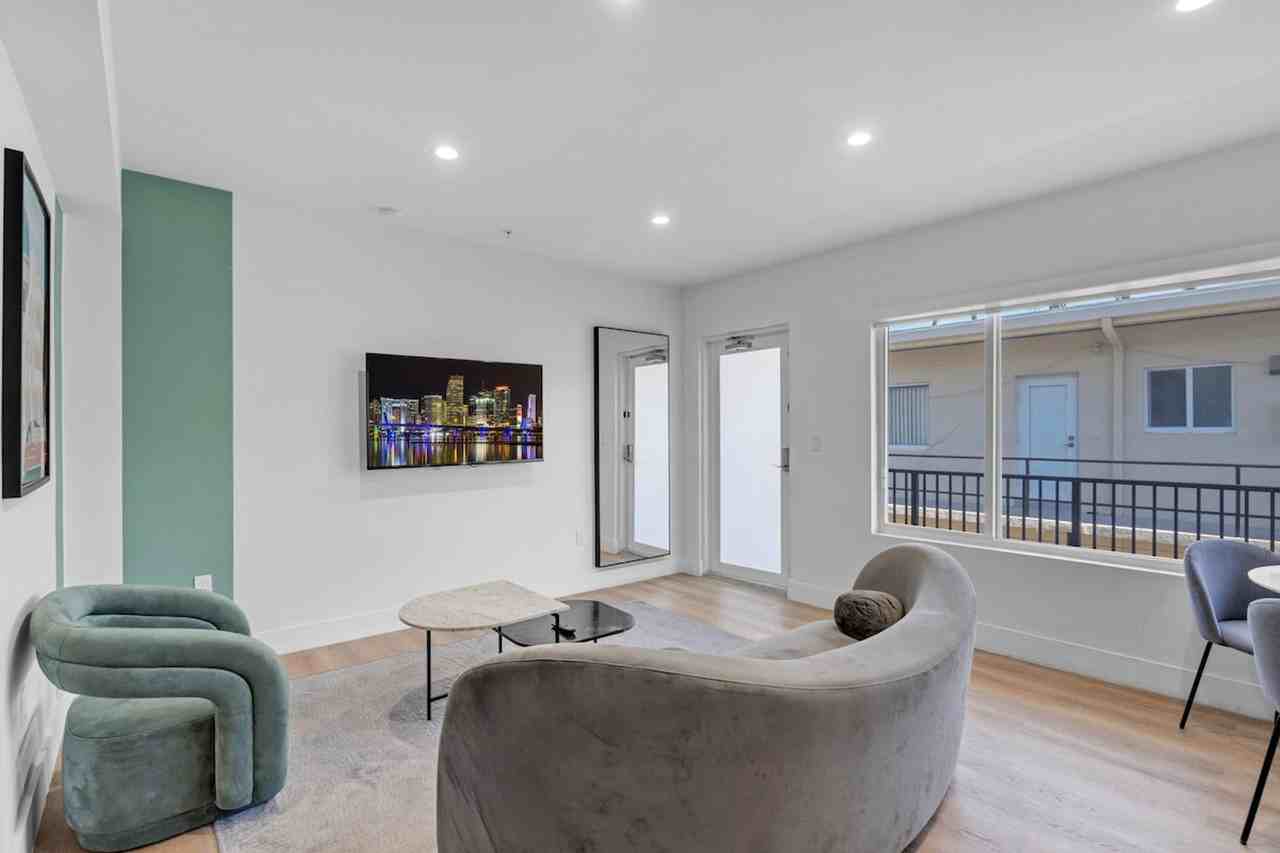 1538 Alton Ct #1540429P - Photo 5 of 20