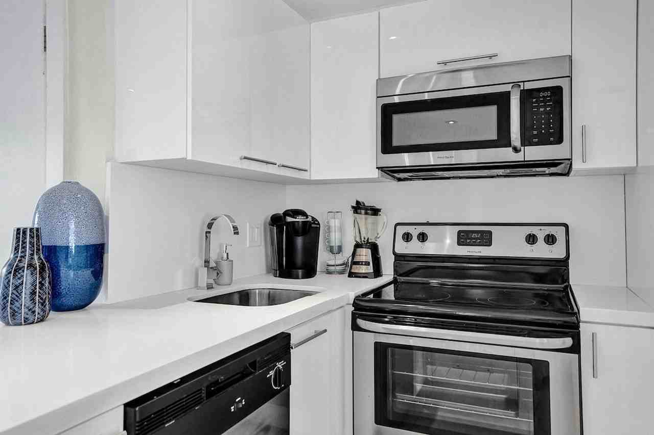1441 Lincoln Rd #1540512P - Photo 5 of 22