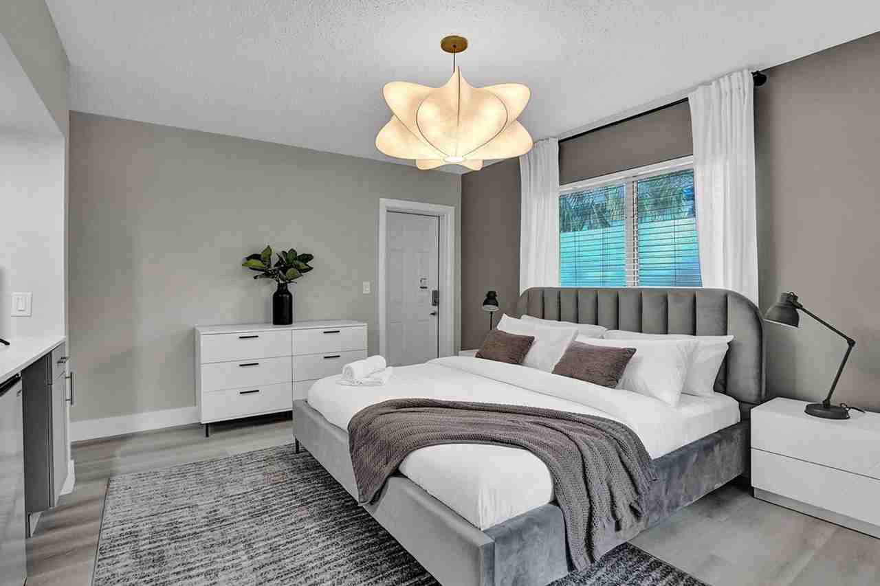 1508 Bay Rd #1540465P - Photo 4 of 18