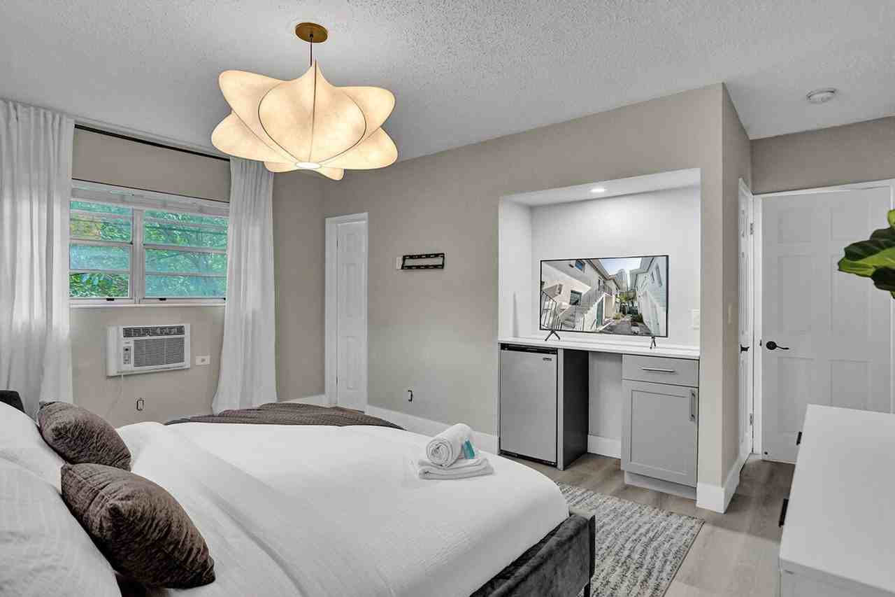 1508 Bay Rd #1540465P - Photo 6 of 18