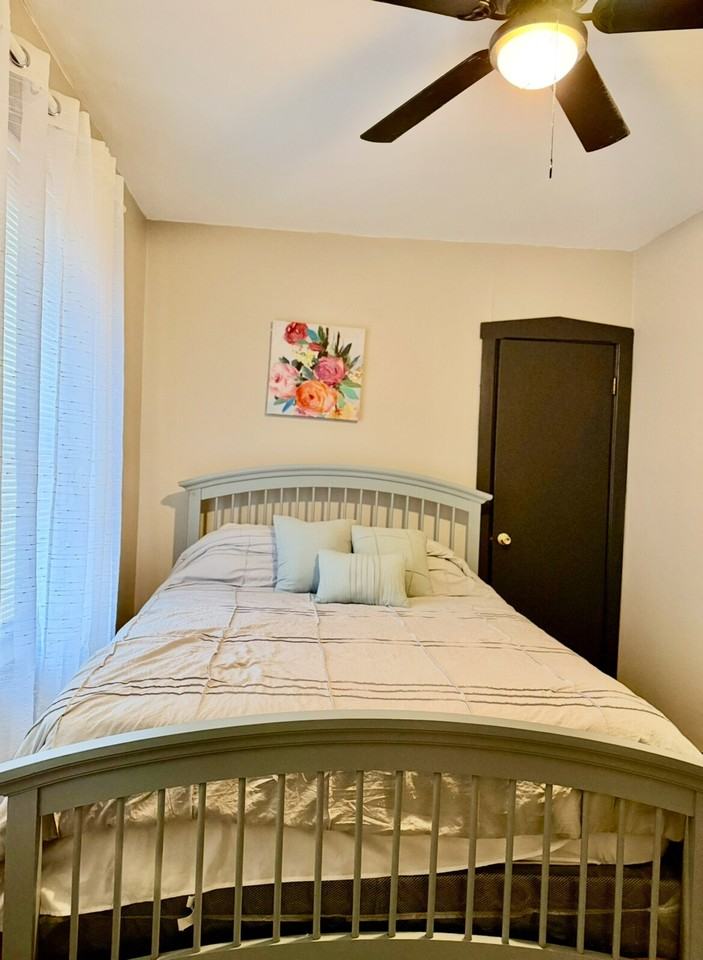 5601 S Sacramento Ave #1521929P - Photo 2 of 5