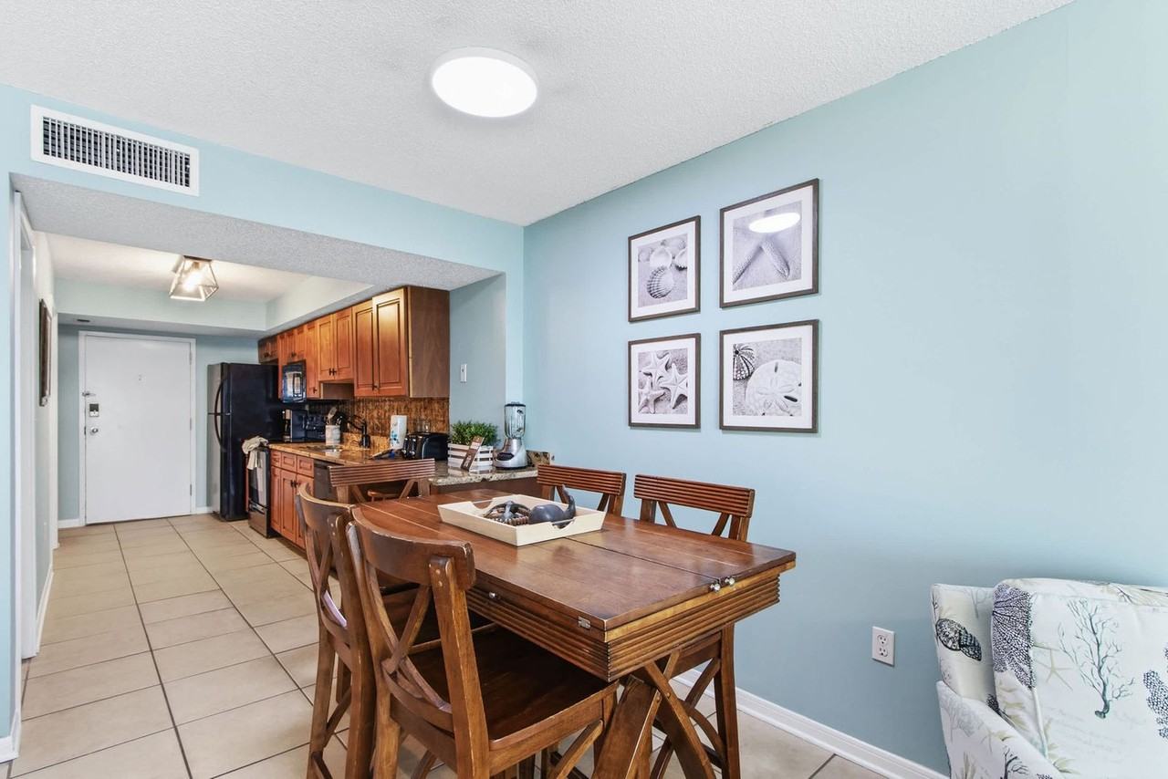 957 W Beach Blvd #1541213P - Photo 2 of 9