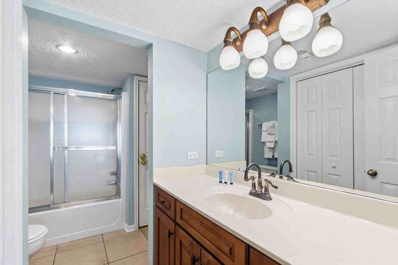 957 W Beach Blvd #1541213P - Photo 6 of 9