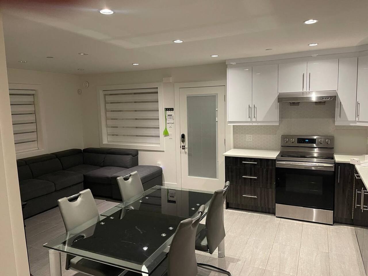 1065 East 59th Ave #1541029P - Photo 7 of 18