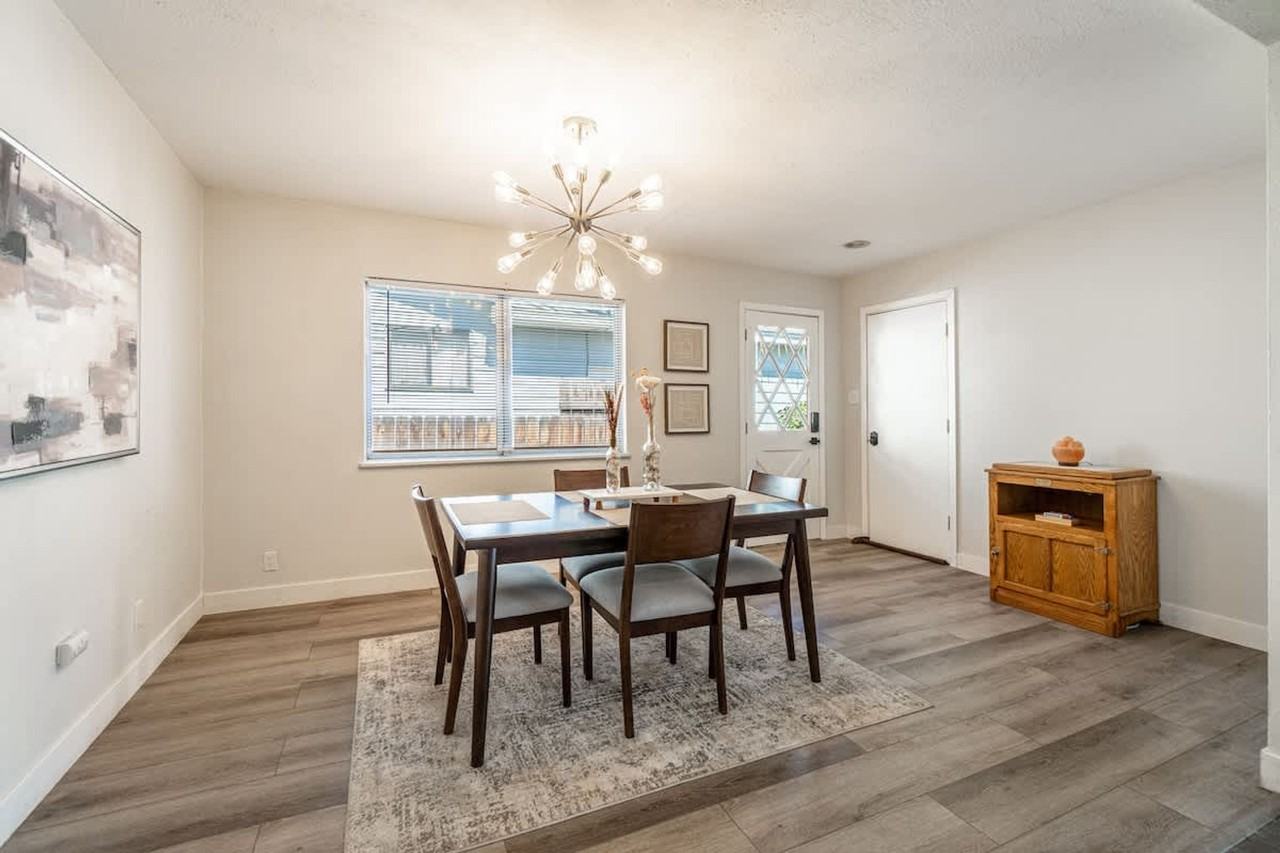3201 Everett Dr #1542647P - Photo 4 of 19