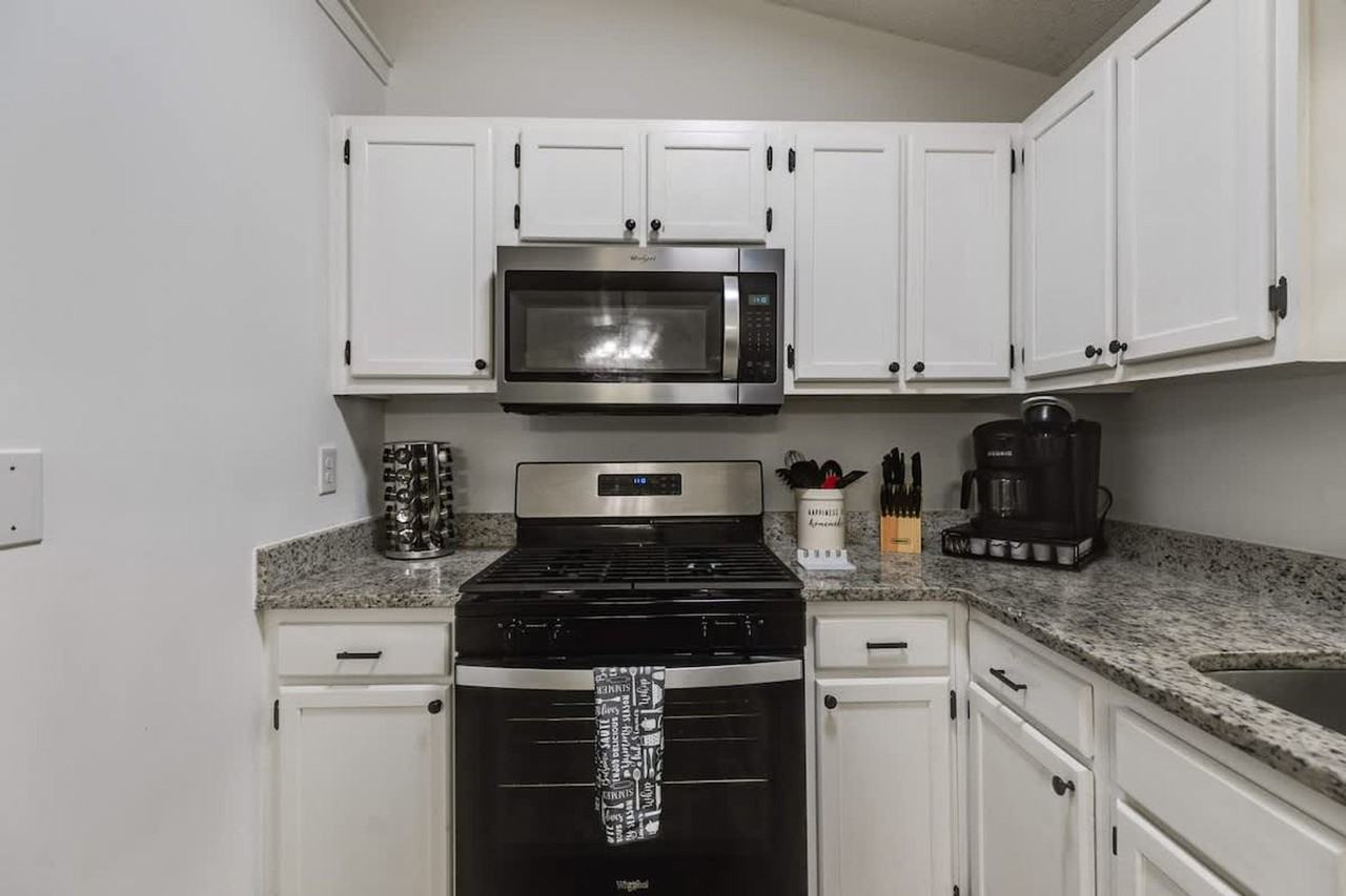 204 Kylee Ct #1543022P - Photo 6 of 36