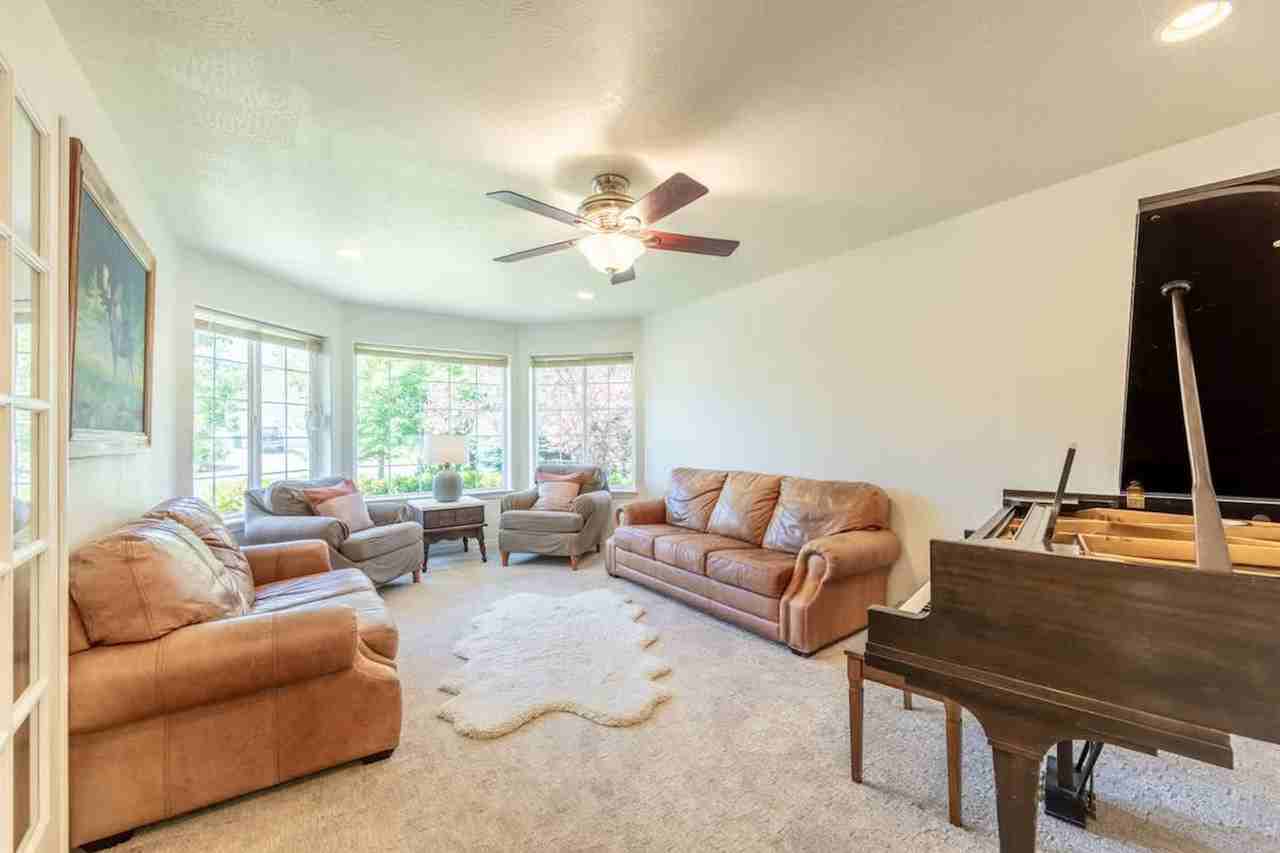 3942 N 22nd St #1542963P - Photo 2 of 36