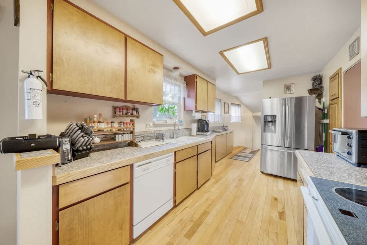 817 N 2nd St #1542969P - Photo 4 of 26