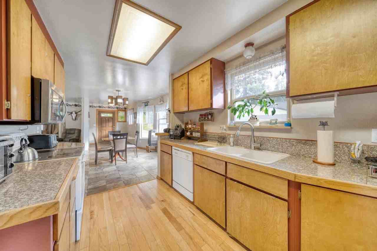 817 N 2nd St #1542969P - Photo 5 of 26