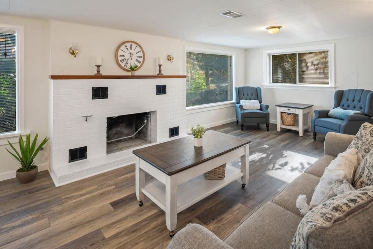 893 S Pleasant View Rd #1542952P - Photo 5 of 50