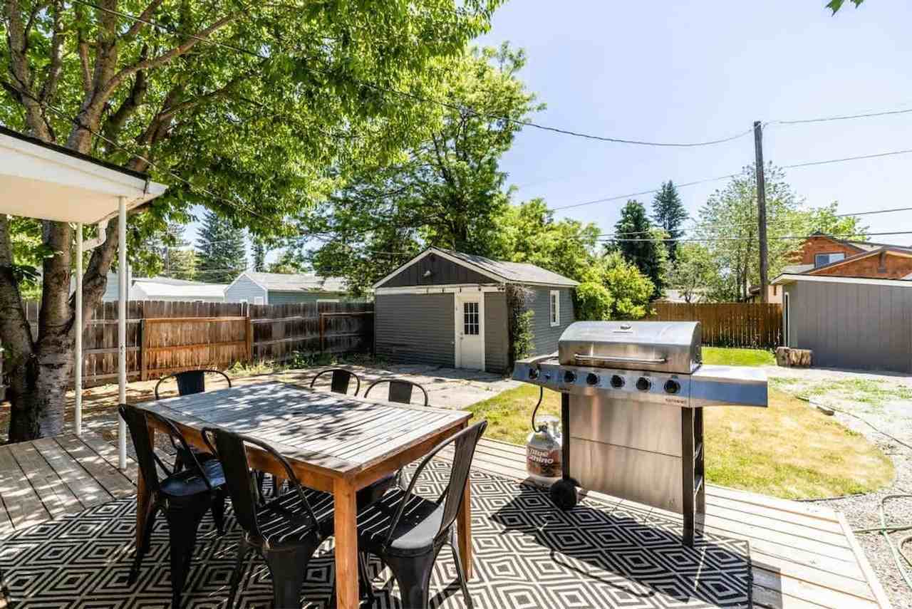 1106 E Pennsylvania Ave #1542945P - Photo 7 of 32