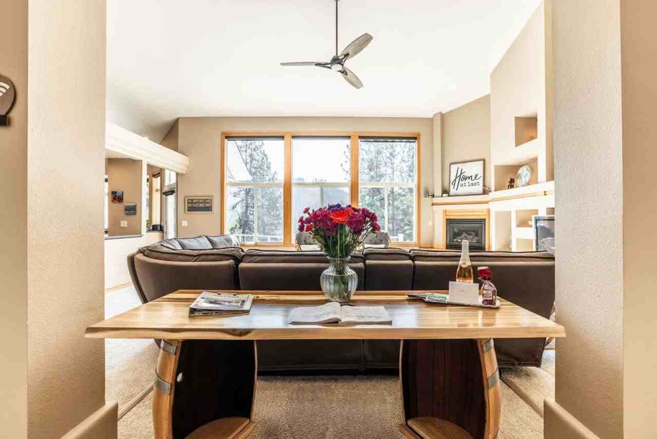 3228 E Fernan Terrace Dr #1542958P - Photo 4 of 50