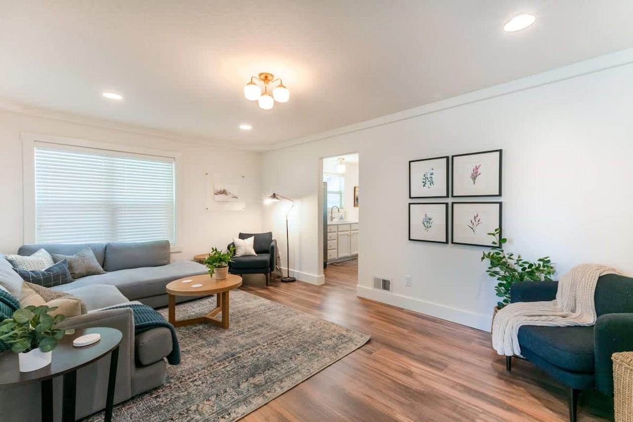 816 W Mill Ave #1542939P - Photo 3 of 19
